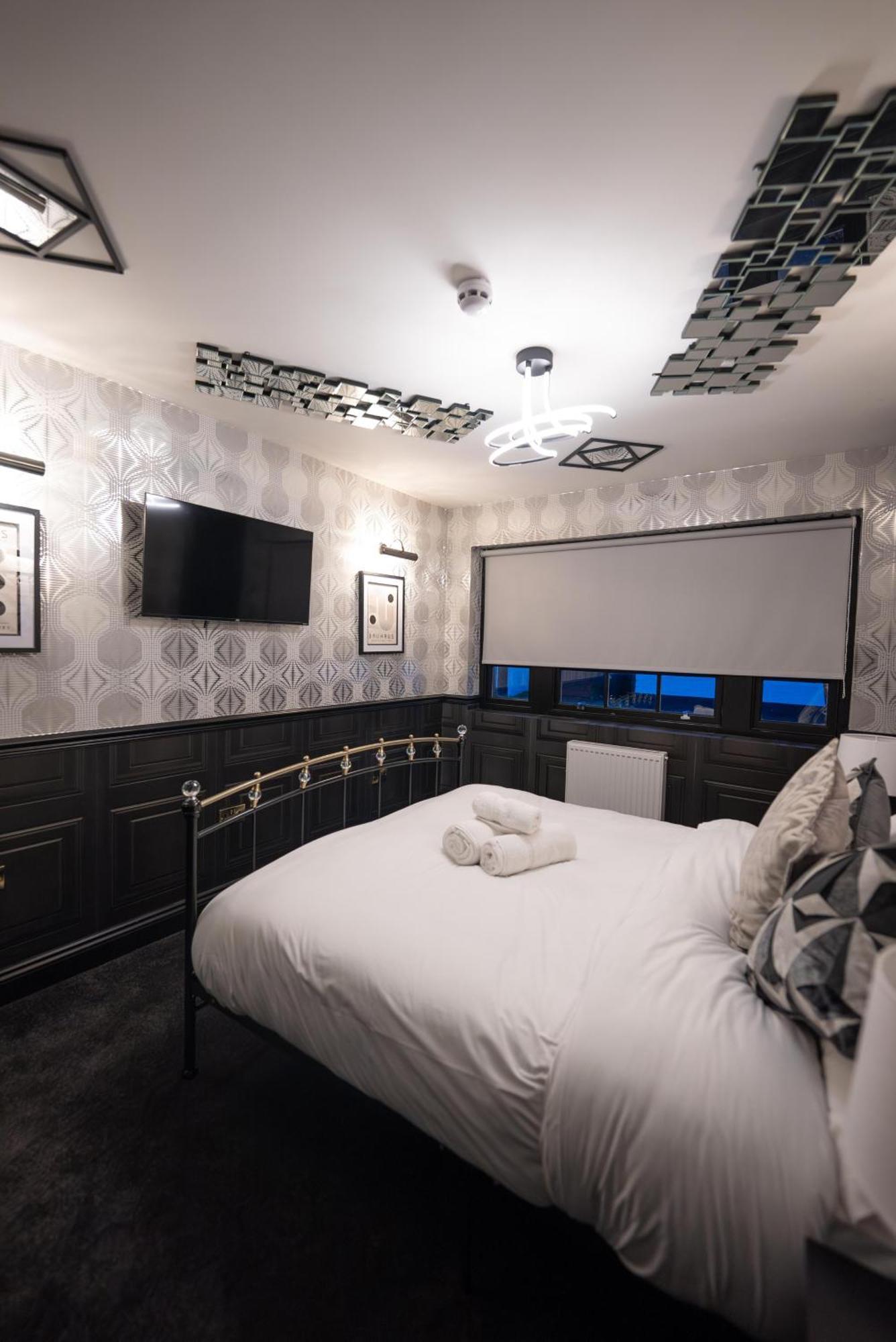 Kip 23 Jjs Emsworth Hotel ภายนอก รูปภาพ